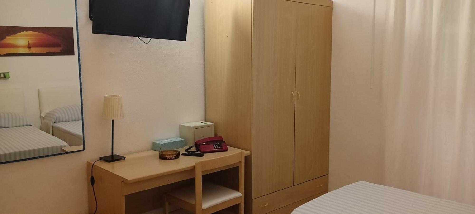 Piccolo Hotel Holiday Center Finale Ligure Luaran gambar