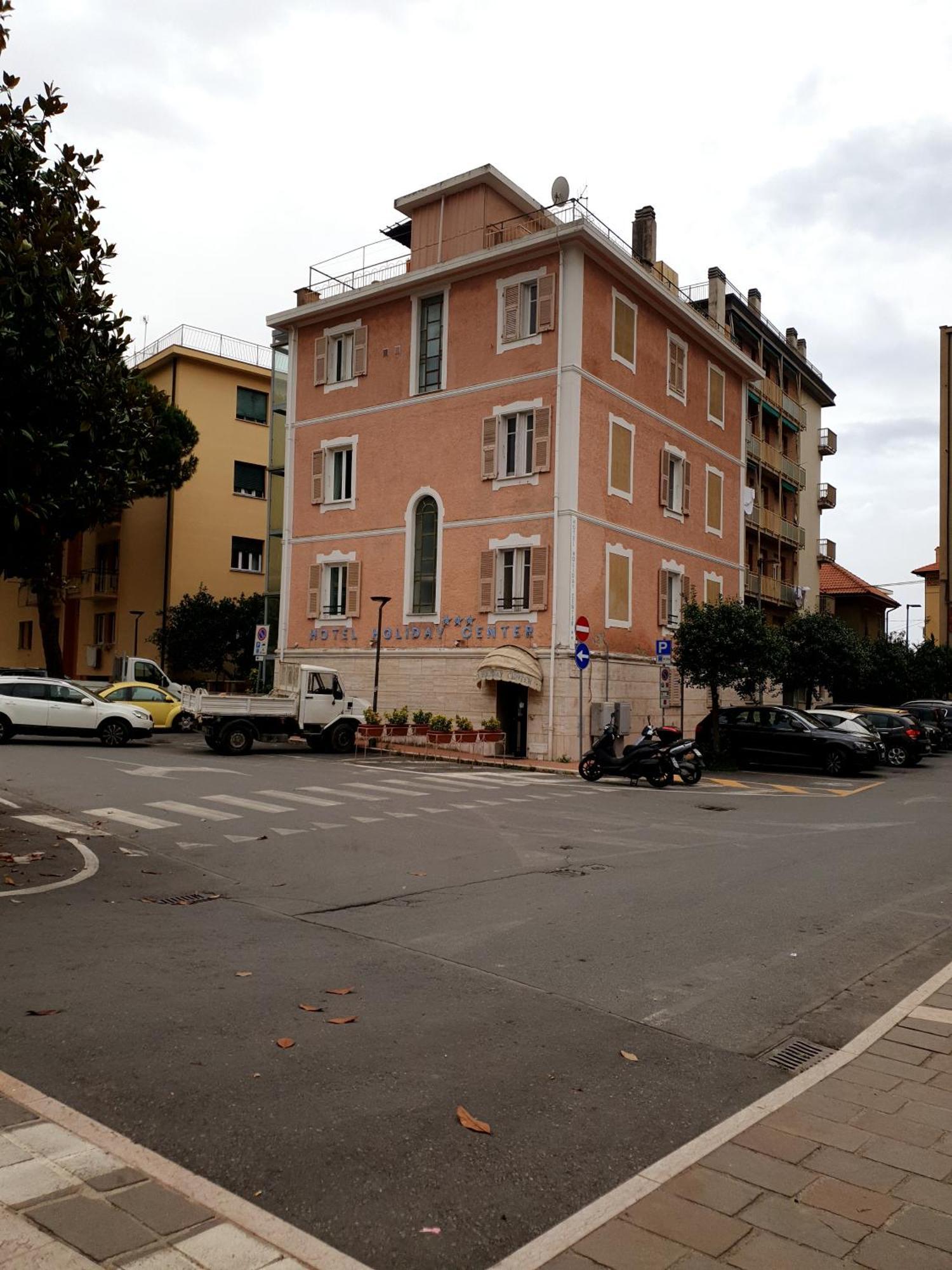 Piccolo Hotel Holiday Center Finale Ligure Luaran gambar